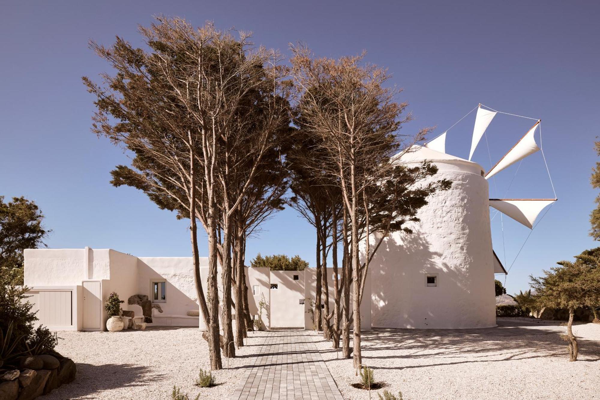 Апартаменты Windmill Karamitsos Since 1859 Трипити Экстерьер фото